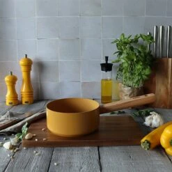 Casserole Ector Induction Aluminium Revêtu Manche En Bois 16 Cm Jaune -Silikomart Cuisine Boutique 108002 3 1 Casserole Ector induction aluminium revetu manche en bois 16 cm jaune Ogo