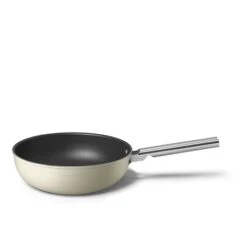 Smeg Wok Aluminium Antiadhésif 30 Cm Crème Mat -Silikomart Cuisine Boutique 116001 3 2 Wok aluminium antiadhesif 30 cm creme mat Smeg
