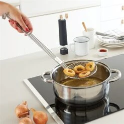 Lot Friteuse Traditionnelle, Coupe-frites Et Araignée à Friture -Silikomart Cuisine Boutique 279209 1 2 Lot friteuse traditionnelle coupe frites et araignee a friture