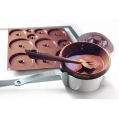 Silikomart Moule œuf En Chocolat 3D Silicone -Silikomart Cuisine Boutique 511101 2 2 Moule uf en chocolat 3D silicone Silikomart