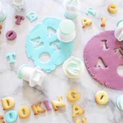 Emporte-pièces Lettres Et Chiffres -Silikomart Cuisine Boutique 560023 2 2 Emporte pieces lettres et chiffres Scrapcooking