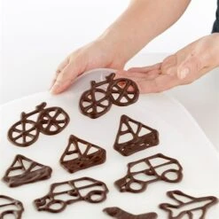 Lekue Kit Décomat Kids - Décoration En Chocolat Pour Enfants -Silikomart Cuisine Boutique 56118 2 2 Kit Decomat Kids Decoration en chocolat pour enfants Lekue