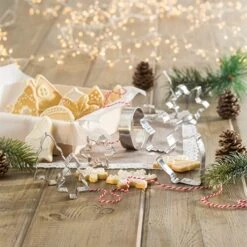 Set De 20 Emporte-pièces De Noël En Inox -Silikomart Cuisine Boutique 571002 4 7 Set de 20 emporte pieces de noel en inox Mathon