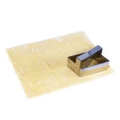 Découpoir à Croissant Petit Modèle 10cm -Silikomart Cuisine Boutique 573104 2 2 Decoupoir a croissant petit modele 10cm Gobel