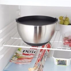 Set De 2 Bols Pâtissiers Inox Avec Couvercle Et Base En Silicone 20 Et 24 Cm -Silikomart Cuisine Boutique 573132 3 3 Set de 2 bols patissiers inox avec couvercle et base en silicone 20 et 24 cm Mathon