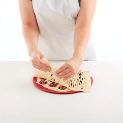 Lekue Kit 19 Petits Fours Avec Découpoirs Et Roulettes -Silikomart Cuisine Boutique 601174 1 3 Kit 19 petits fours avec decoupoirs et roulettes Lekue