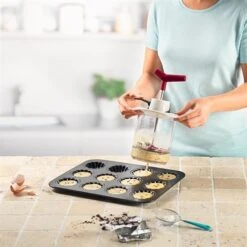 Batteur à Pâte Mécanique -Silikomart Cuisine Boutique 653405 2 3 Batteur a pate mecanique Betty Bossi