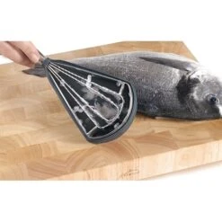 Grattoir à Poisson Inox -Silikomart Cuisine Boutique 673132 2 1 Grattoir a poisson inox Lacor
