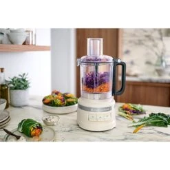 KitchenAid Robot Multifonctions 2,1 L 250 W Crème 5KFP0921EBM -Silikomart Cuisine Boutique 761103 3 2 Robot multifonctions 2 1 L 250 W creme 5KFP0921EBM Kitchenaid