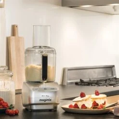 Magimix Robot Multifonctions Le Mini Plus Chrome Mat 18260F -Silikomart Cuisine Boutique 76155 2 9 Robot Multifonctions Le Mini Plus Chrome mat 18260F Magimix