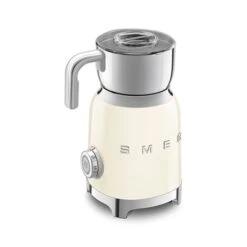 Smeg Chocolatière Et Mousseur De Lait Crème MFF11CREU -Silikomart Cuisine Boutique 780311 2 1 Chocolatiere et mousseur de lait creme MFF11CREU Smeg